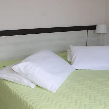 ApartPousada Residencial dos Reis-2