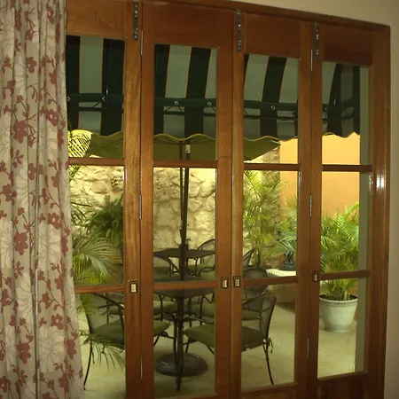 Cancun International Suites-2