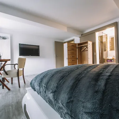 Boutique Hotel Pfauen-2
