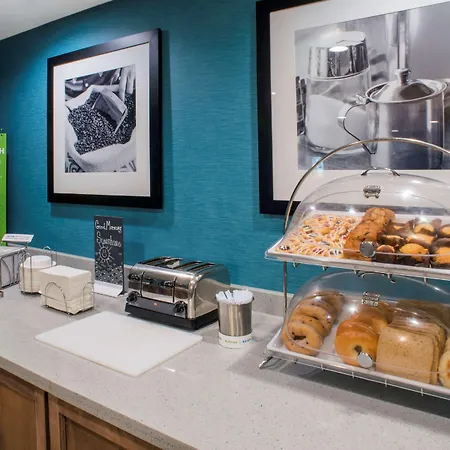 Hampton Inn Gulf Shores-2