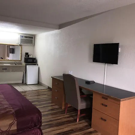 Bear Mount Inn & Suites-2