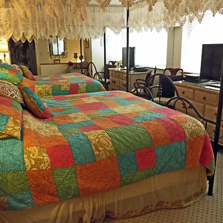 Montauk Manor-3