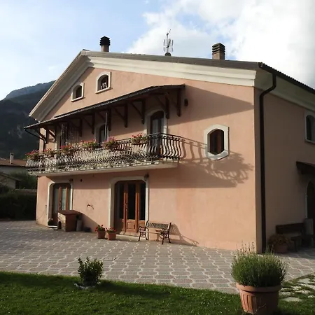 Da Nonna Li Rooms And Breakfast-3