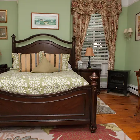 Blind Tiger Portland - Carleton Street Guest House-2