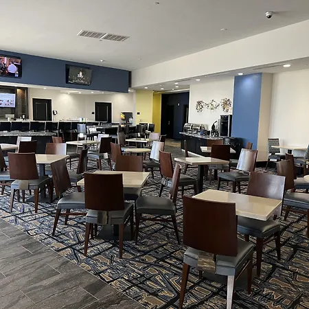 La Quinta Inn & Suites By Wyndham Lubbock Southwest-3