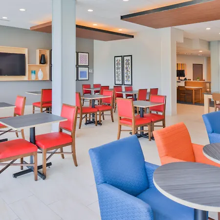 Holiday Inn Express & Suites Salem By Ihg-2