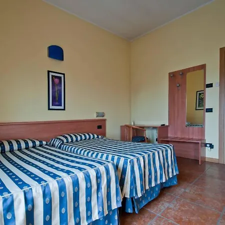 Hotel Blue Ribbon-2