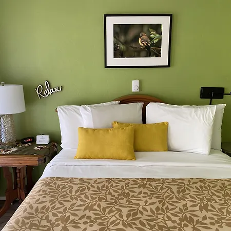 La Kris Inn-2