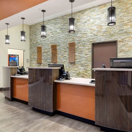 Best Western Plus North Platte Inn & Suites-3