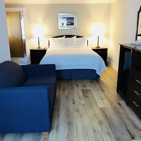 Hyannis Inn-2