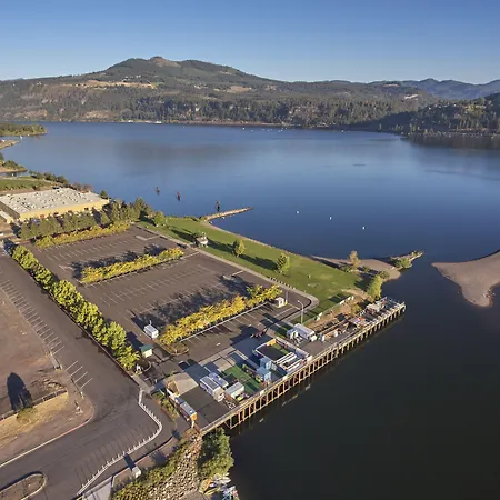 Hampton Inn & Suites Hood River-2