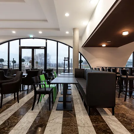 Tobbaccon Hotel-2