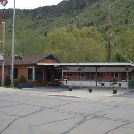 Lava Spa Motel & Rv-2