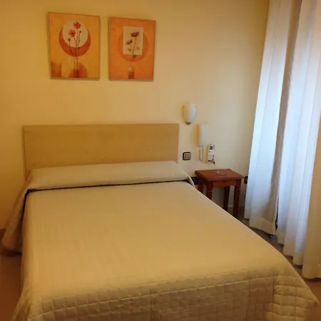 Hostal Cervantes-2