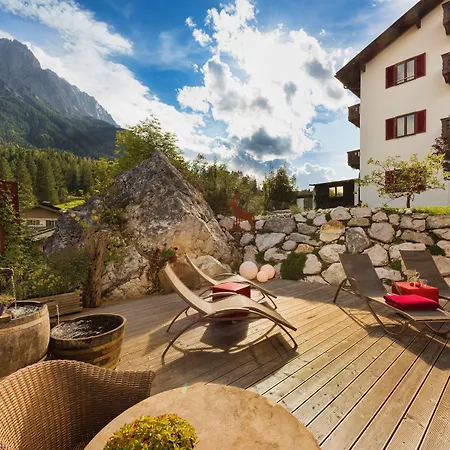 Bayern Resort Hotel - Adults only - mit Zugspitzblick - Eibsee-Nähe - Wellnessbereich - Naturpool im Sommer-3