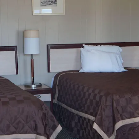 White Caps Motel-2