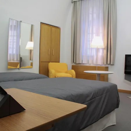 Hotel Cavour Et Des Officiers-2
