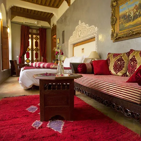 Riad Le J-2