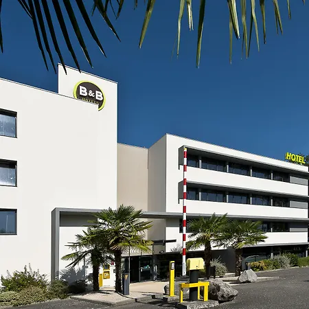 B&B HOTEL Pau Zénith-2