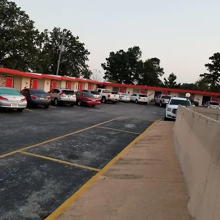 Dogwood Motel-3