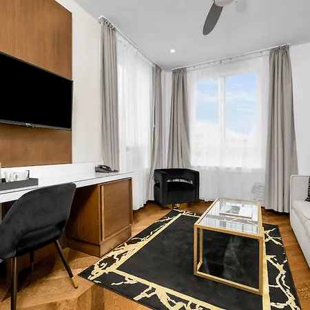 Hotel 32One-2