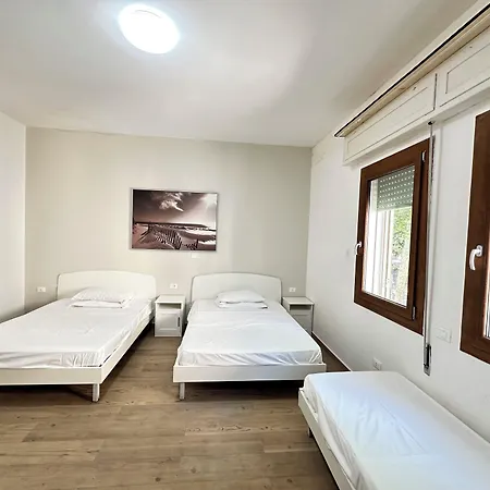 Vacation Venice Rooms-3