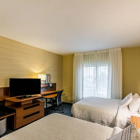 Fairfield Inn & Suites By Marriott Butte-2
