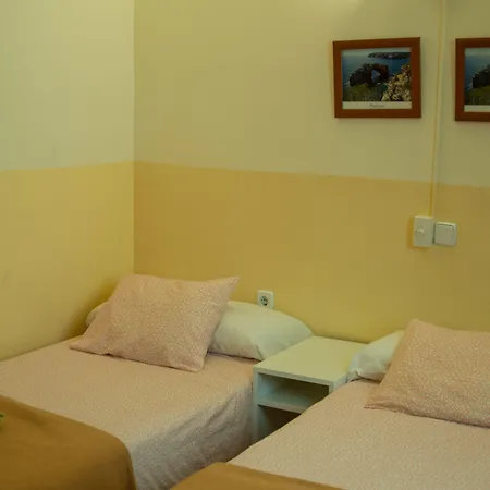Hostal Atlanta-3