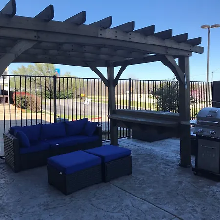 La Quinta By Wyndham Dallas Grand Prairie North-2