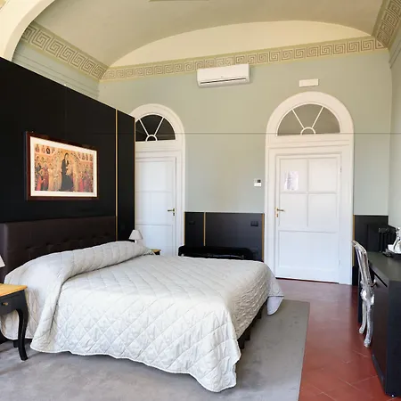 La Terrazza Sul Campo-Rooms Only-3