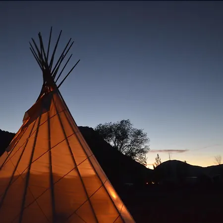 Dreamcatcher Tipi Hotel-2