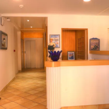 Hôtel Ideal-2