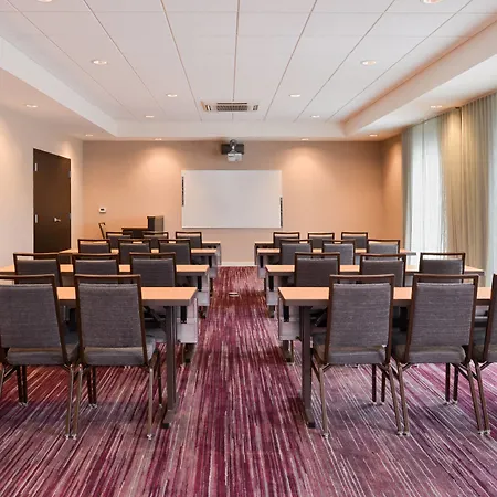 Courtyard By Marriott Toledo North-3