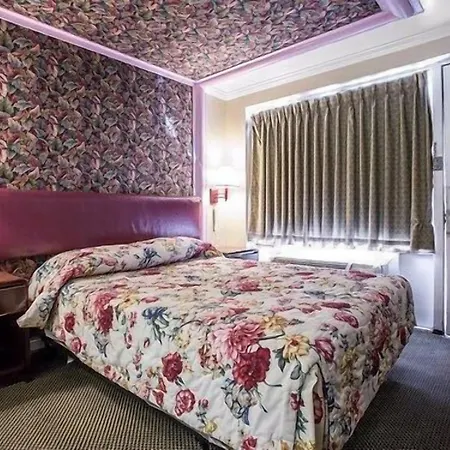 Downbeach Inn-2