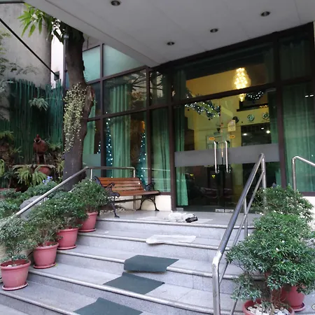 Urban Travellers Hotel-3