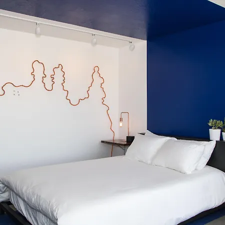 Skyfall Guestrooms-2