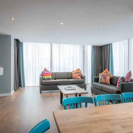 Talbot Suites At Stonebridge-3