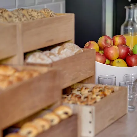 Holiday Inn Express Frankfurt Messe By Ihg-3