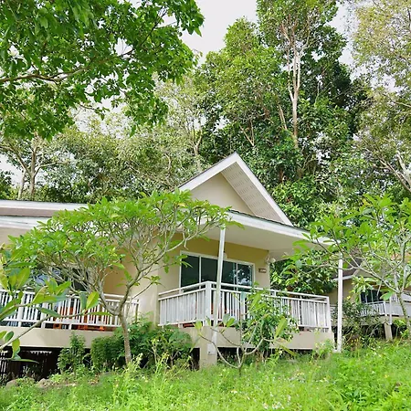 Bayview Resort Phi Phi Island - Beach Front Resort-3