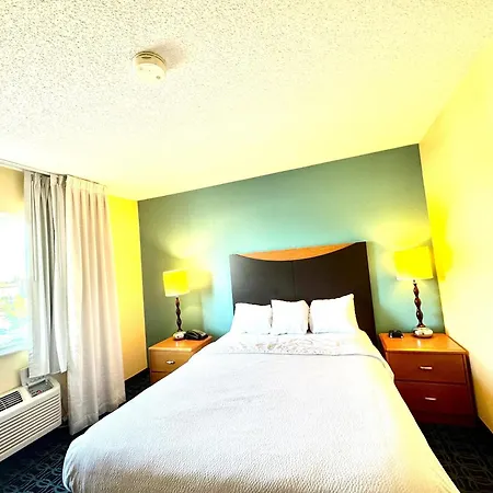 Country Inn & Suites By Radisson, Bismarck-Mandan-2