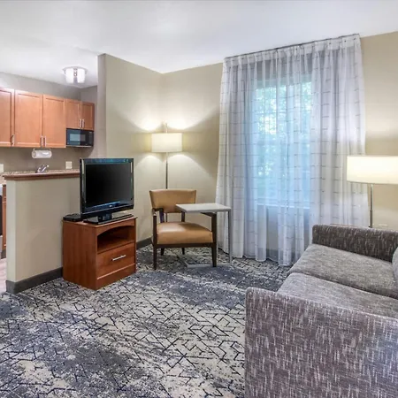 Towneplace Suites Raleigh Cary/Weston Parkway-3
