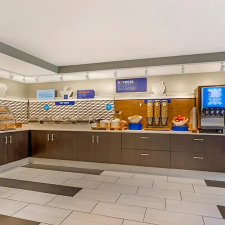 Holiday Inn Express Plattsburgh By Ihg-2