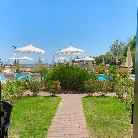 Eurobeach Residence-3