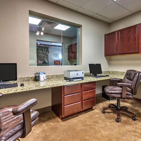 La Quinta By Wyndham Marble Falls-3