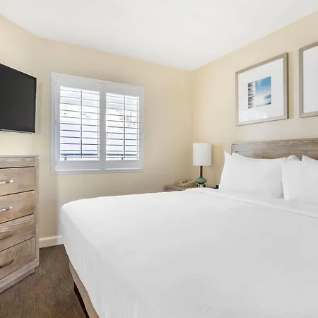 Hilton Vacation Club Riviera Beach & Shores-3