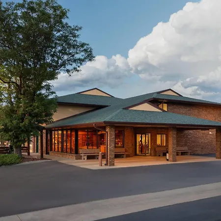 Days Inn By Wyndham Spearfish-3