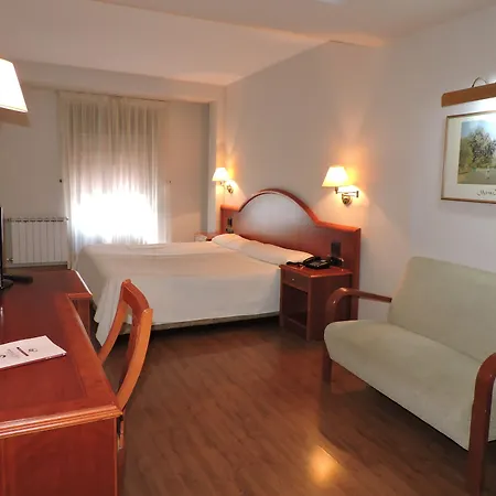Hotel El Nogal-3