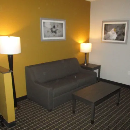 Best Western Plus Lampasas Inn & Suites-2