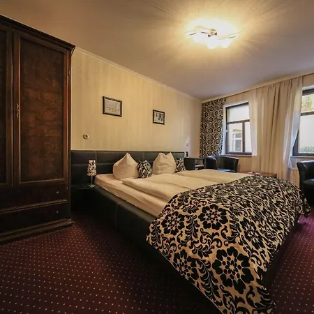 Hotel Zur Traube-2