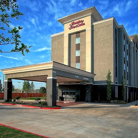 Hampton Inn & Suites-Moore-3